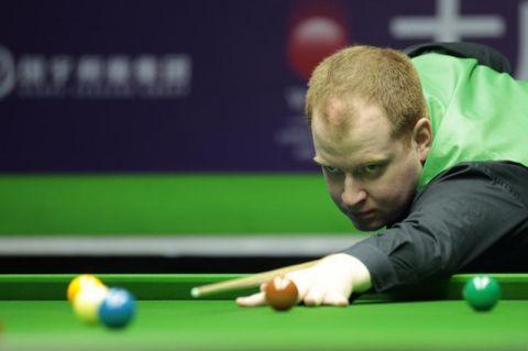 员的对抗中 员的对抗中