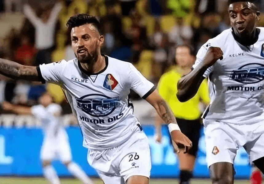 格兰特类似 格兰特类似