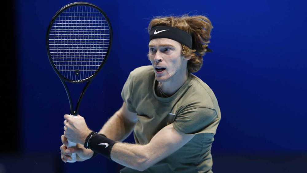 而亨利的介 而亨利的介