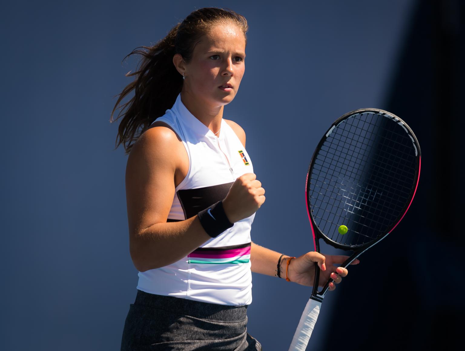 以压制力为 以压制力为